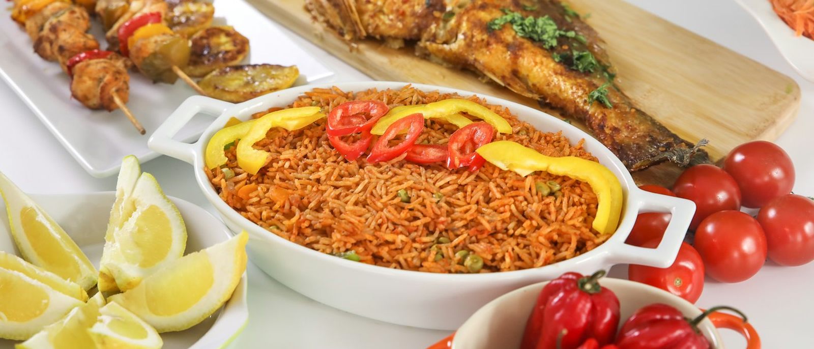 Riz rouge au poisson grillé, citron et piments
